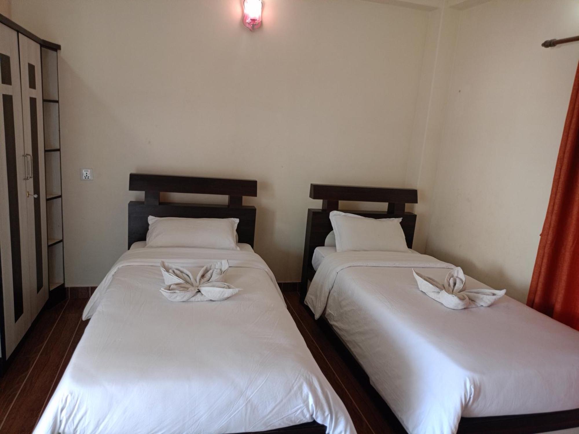 Pokhara Metro Eco Hotel 외부 사진