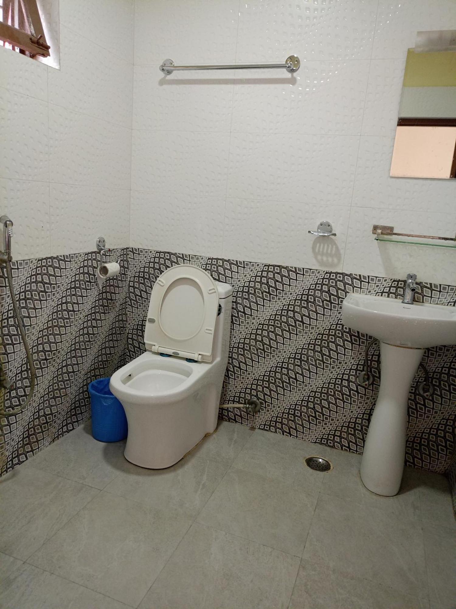 Pokhara Metro Eco Hotel 외부 사진