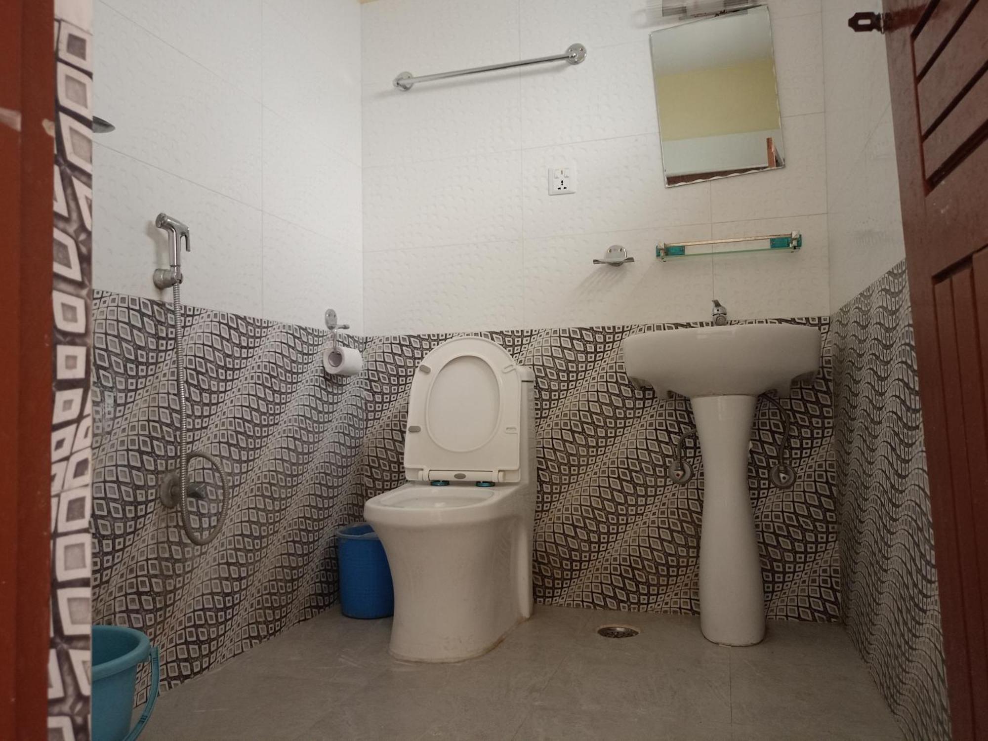 Pokhara Metro Eco Hotel 외부 사진