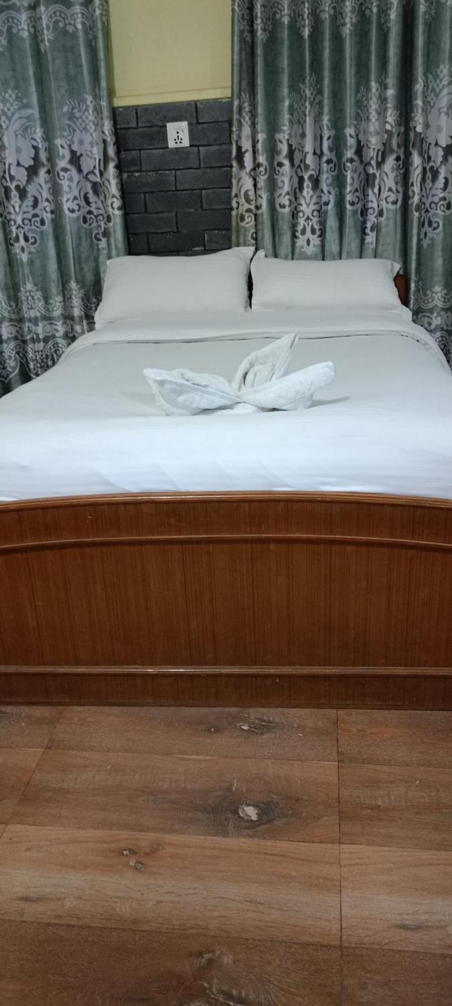 Pokhara Metro Eco Hotel 외부 사진
